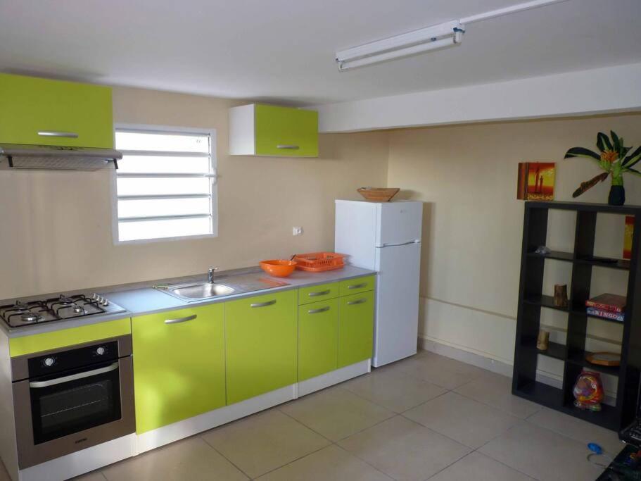 Logement Dans Un Lieu Calme Et Verdoyant A Proximite De Tout Avec Jacuzzi!!! باس تير المظهر الخارجي الصورة